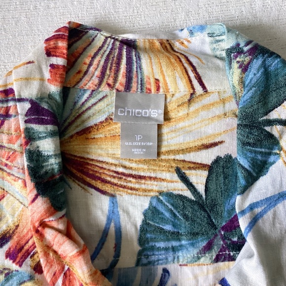 Chico’s Tropical Palm Print Linen Utility Top Womans 1P Medium 8P Tan 3/4 Sleeve - Picture 3 of 15